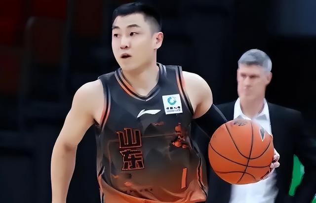 爱游戏娱乐-转折点！山东男篮强势反弹，CBA季后赛赛后攻防权衡，目标明确，训练强度明显提升的简单介绍
